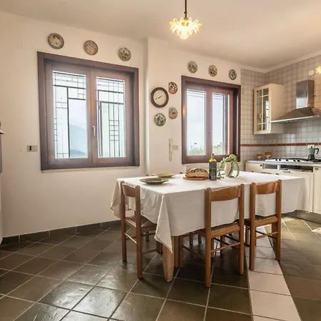 Villa Da Donata - A Private Retreat Pertosa